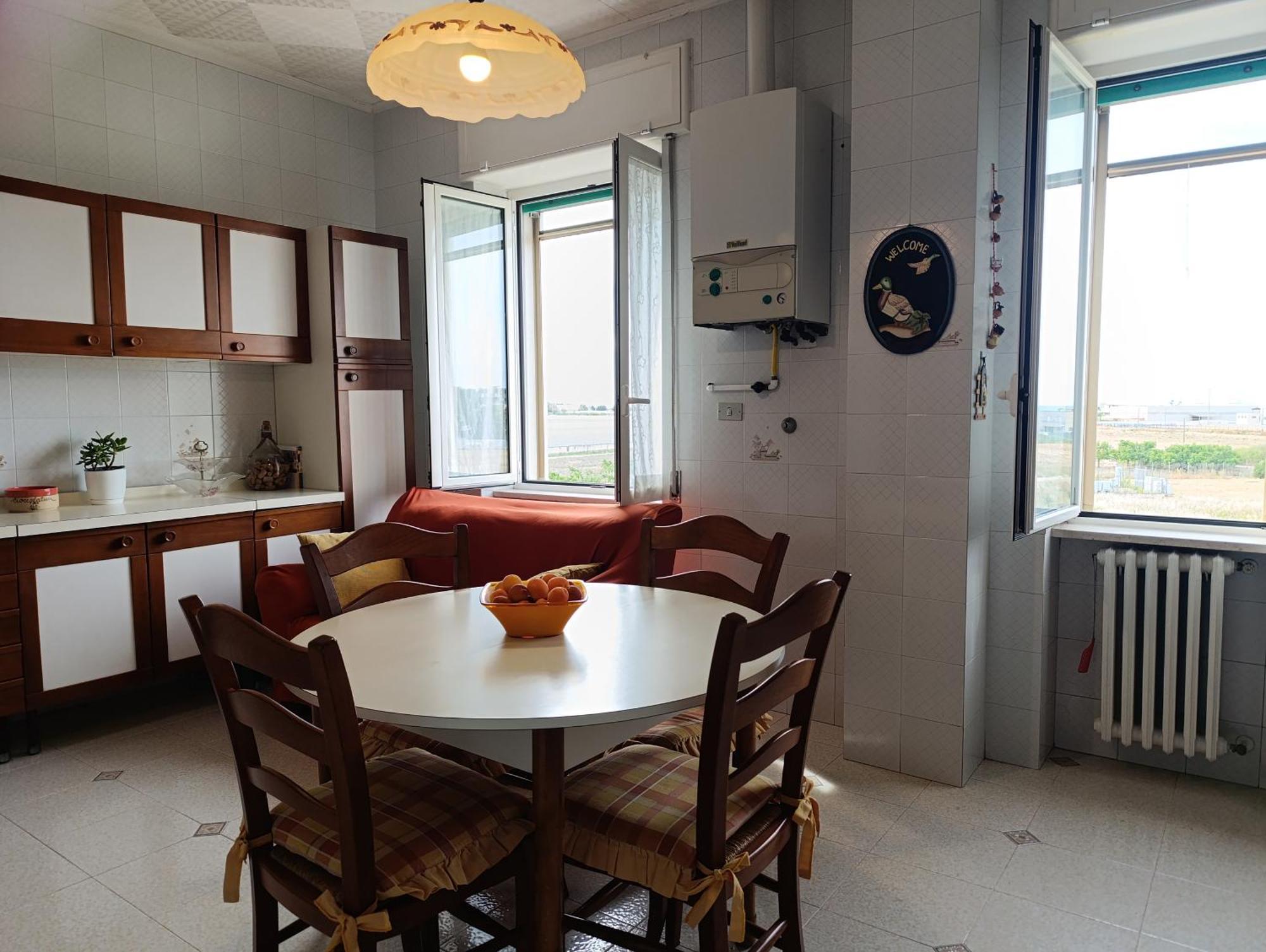 Ferienwohnung Le Rondini Trani Exterior foto